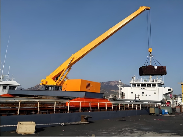船用起重機03.jpg